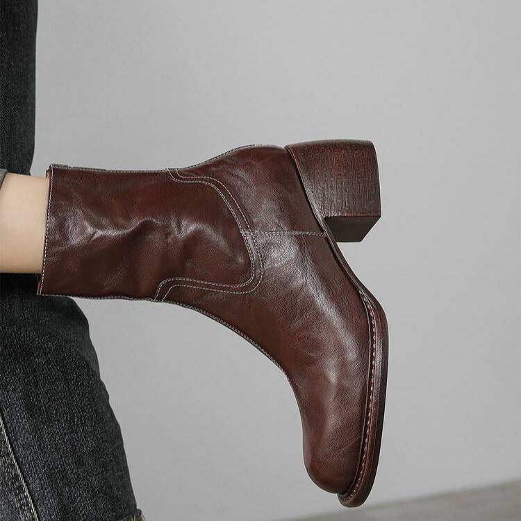 Elegance Heeled Leather Boots - Brown